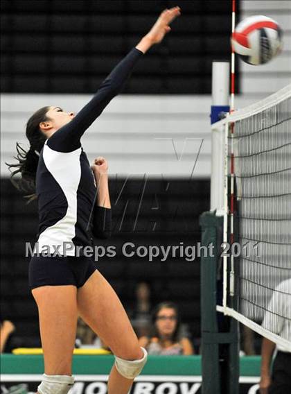 Thumbnail 3 in La Salle @ Monrovia photogallery.
