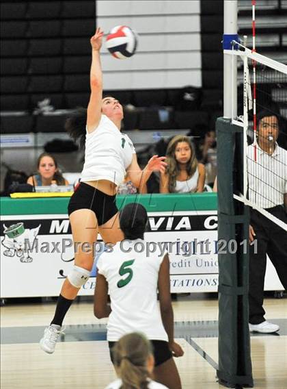 Thumbnail 1 in La Salle @ Monrovia photogallery.