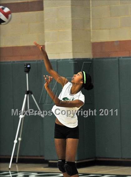 Thumbnail 2 in La Salle @ Monrovia photogallery.