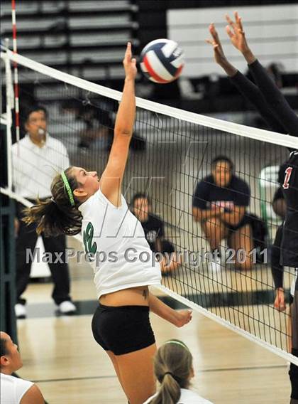 Thumbnail 2 in La Salle @ Monrovia photogallery.