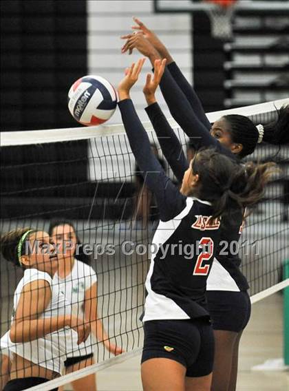Thumbnail 1 in La Salle @ Monrovia photogallery.