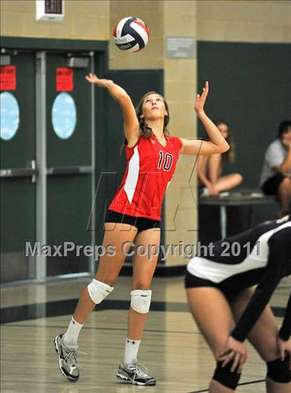 Thumbnail 1 in La Salle @ Monrovia photogallery.