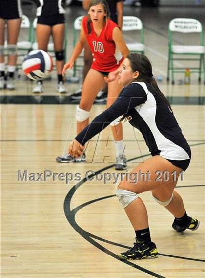 Thumbnail 3 in La Salle @ Monrovia photogallery.
