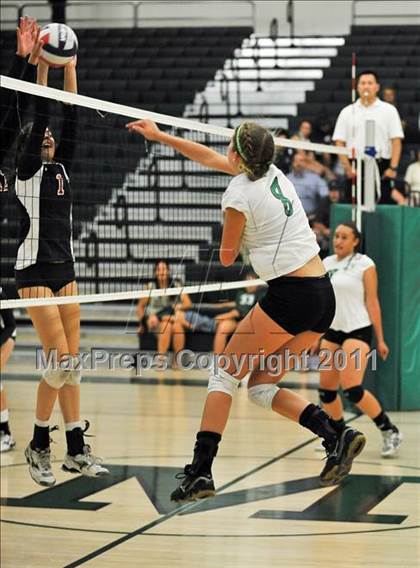 Thumbnail 1 in La Salle @ Monrovia photogallery.