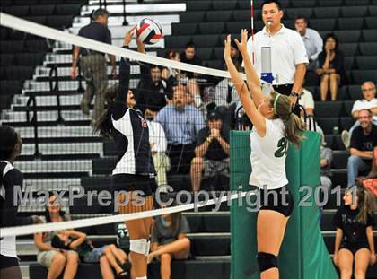 Thumbnail 2 in La Salle @ Monrovia photogallery.