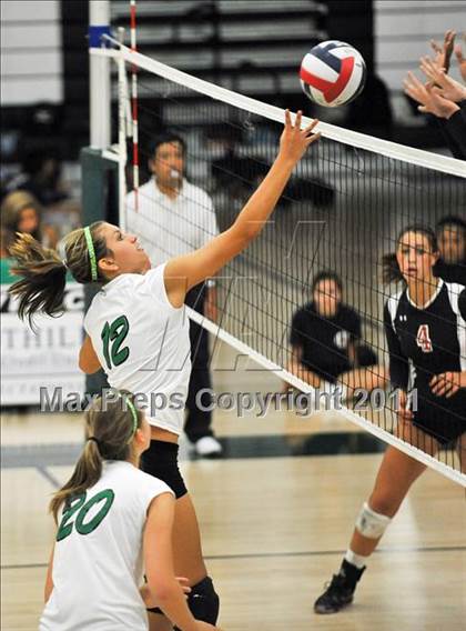 Thumbnail 3 in La Salle @ Monrovia photogallery.