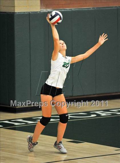 Thumbnail 3 in La Salle @ Monrovia photogallery.