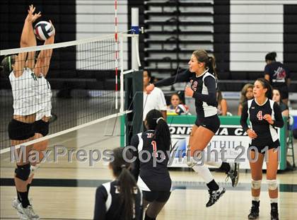 Thumbnail 1 in La Salle @ Monrovia photogallery.