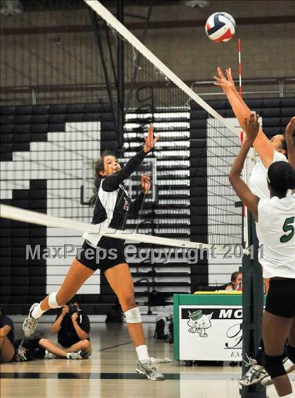 Thumbnail 1 in La Salle @ Monrovia photogallery.