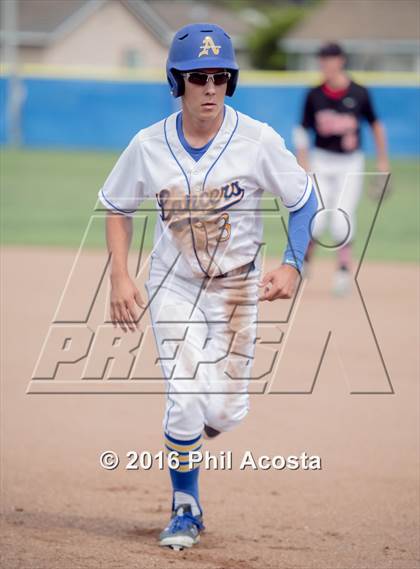 Thumbnail 2 in Bishop Amat vs Palos Verdes (CIF Southern Section Playoff) photogallery.