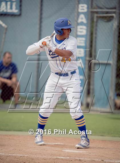 Thumbnail 3 in Bishop Amat vs Palos Verdes (CIF Southern Section Playoff) photogallery.