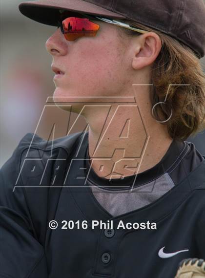 Thumbnail 2 in Bishop Amat vs Palos Verdes (CIF Southern Section Playoff) photogallery.