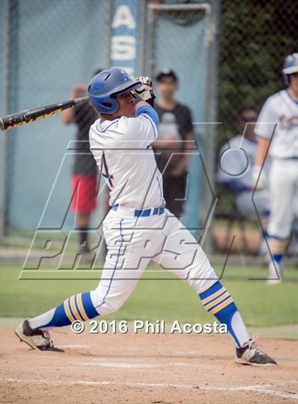 Thumbnail 1 in Bishop Amat vs Palos Verdes (CIF Southern Section Playoff) photogallery.