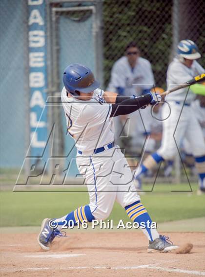 Thumbnail 2 in Bishop Amat vs Palos Verdes (CIF Southern Section Playoff) photogallery.