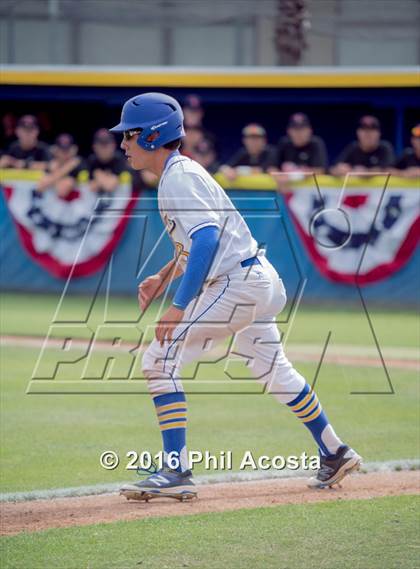 Thumbnail 2 in Bishop Amat vs Palos Verdes (CIF Southern Section Playoff) photogallery.