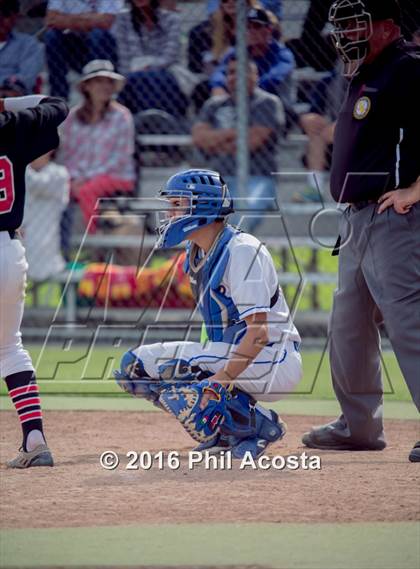 Thumbnail 3 in Bishop Amat vs Palos Verdes (CIF Southern Section Playoff) photogallery.