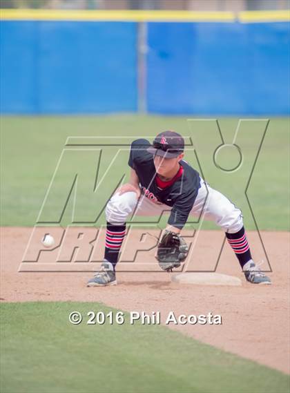 Thumbnail 1 in Bishop Amat vs Palos Verdes (CIF Southern Section Playoff) photogallery.