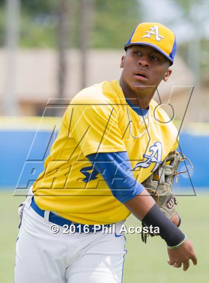 Thumbnail 2 in Bishop Amat vs Palos Verdes (CIF Southern Section Playoff) photogallery.