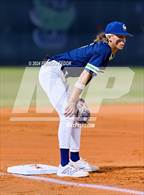 Photo from the gallery "Durant @ Sumner"