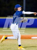 Photo from the gallery "Durant @ Sumner"