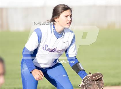 Thumbnail 1 in DeSoto Central @ Southaven photogallery.
