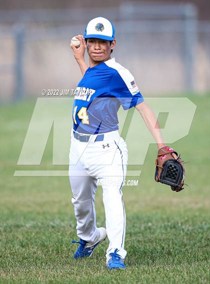 Thumbnail 3 in Huckabay @ Gordon photogallery.