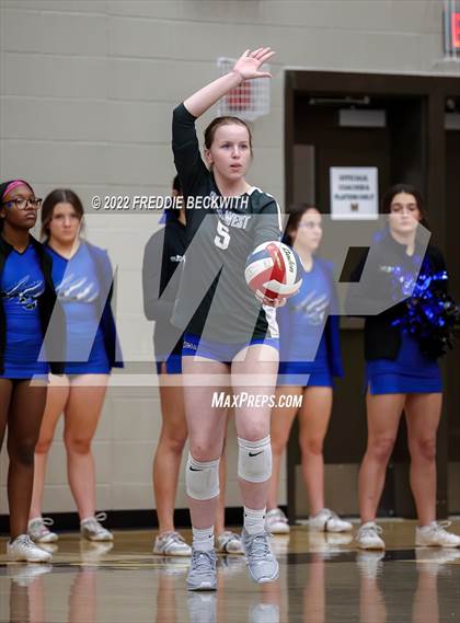 Thumbnail 1 in Plano West vs. Prosper (UIL 6A Regional Quarterfinal) photogallery.