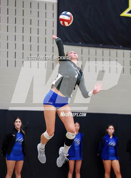 Thumbnail 2 in Plano West vs. Prosper (UIL 6A Regional Quarterfinal) photogallery.