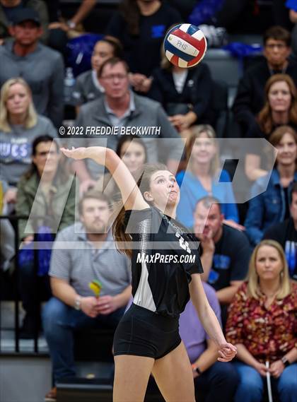 Thumbnail 3 in Plano West vs. Prosper (UIL 6A Regional Quarterfinal) photogallery.