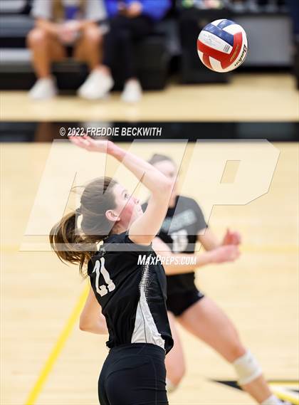 Thumbnail 1 in Plano West vs. Prosper (UIL 6A Regional Quarterfinal) photogallery.