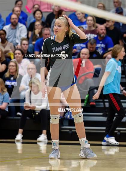 Thumbnail 2 in Plano West vs. Prosper (UIL 6A Regional Quarterfinal) photogallery.
