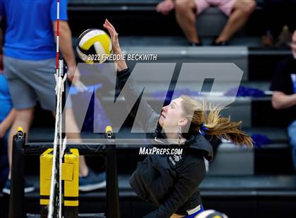 Thumbnail 3 in Plano West vs. Prosper (UIL 6A Regional Quarterfinal) photogallery.
