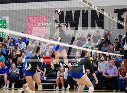 Thumbnail 2 in Plano West vs. Prosper (UIL 6A Regional Quarterfinal) photogallery.