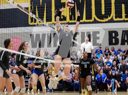 Thumbnail 2 in Plano West vs. Prosper (UIL 6A Regional Quarterfinal) photogallery.