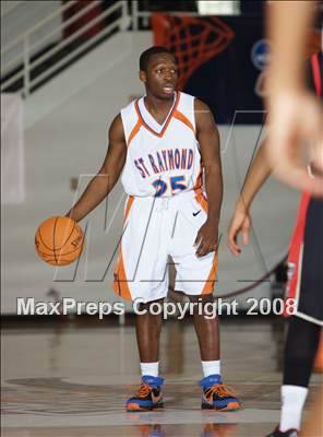 Thumbnail 3 in St. Raymond vs Taft (Spalding Hoophall Classic) photogallery.
