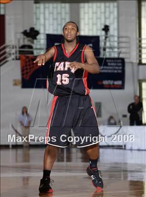 Thumbnail 2 in St. Raymond vs Taft (Spalding Hoophall Classic) photogallery.