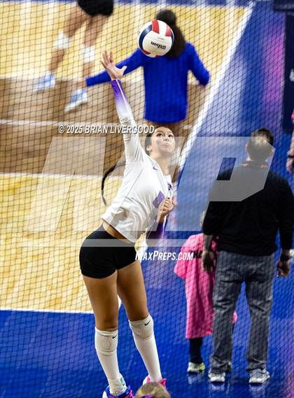 Thumbnail 2 in Montrose vs. Lutheran (CHSAA 4A Third Round) photogallery.