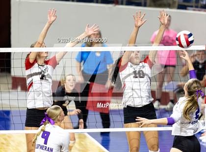 Thumbnail 3 in Montrose vs. Lutheran (CHSAA 4A Third Round) photogallery.