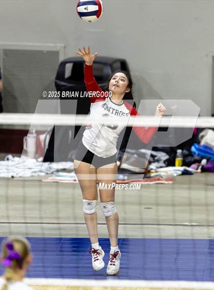 Thumbnail 2 in Montrose vs. Lutheran (CHSAA 4A Third Round) photogallery.