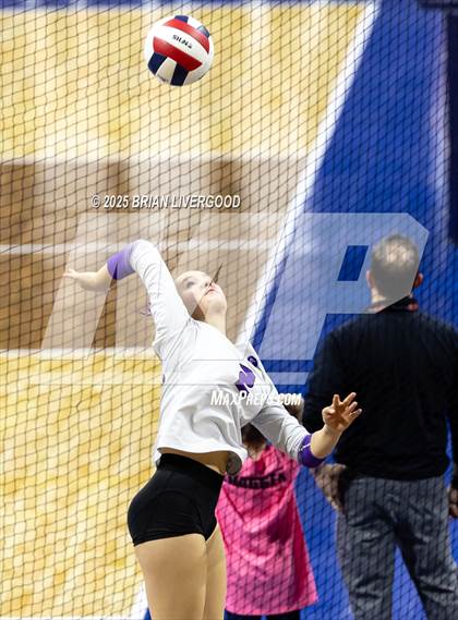 Thumbnail 3 in Montrose vs. Lutheran (CHSAA 4A Third Round) photogallery.