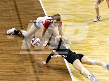 Thumbnail 3 in Montrose vs. Lutheran (CHSAA 4A Third Round) photogallery.