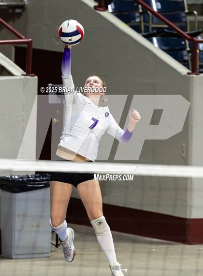 Thumbnail 2 in Montrose vs. Lutheran (CHSAA 4A Third Round) photogallery.