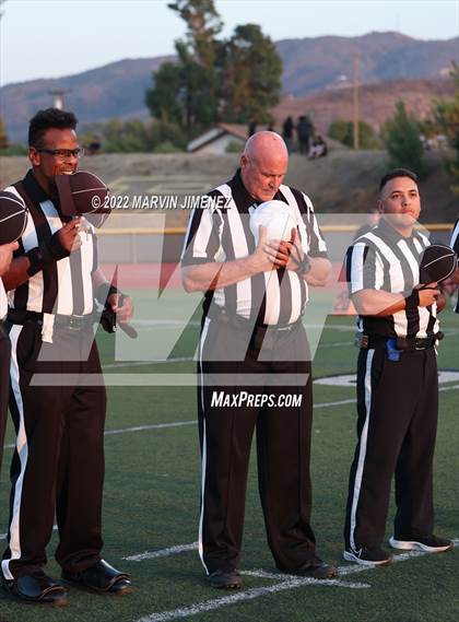 Thumbnail 3 in Royal vs Simi Valley photogallery.