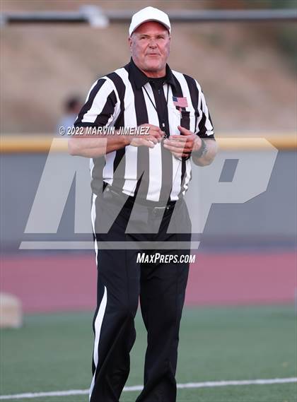 Thumbnail 2 in Royal vs Simi Valley photogallery.