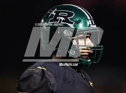 Thumbnail 3 in Royal vs Simi Valley photogallery.