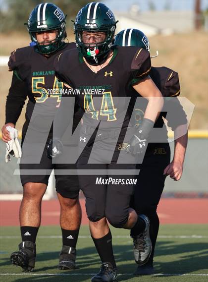 Thumbnail 2 in Royal vs Simi Valley photogallery.