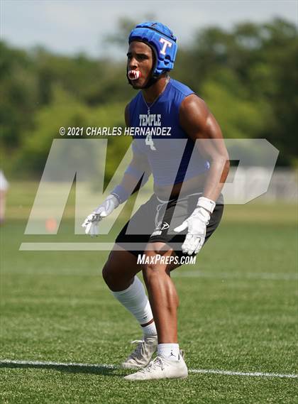 Thumbnail 2 in Magnolia vs Temple (7 on 7 State Qualifying Tournament) photogallery.