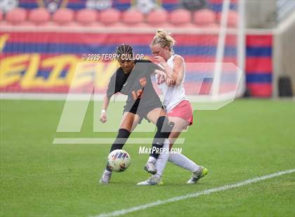 Thumbnail 2 in Ogden vs. Manti (UHSAA 3A Final) photogallery.