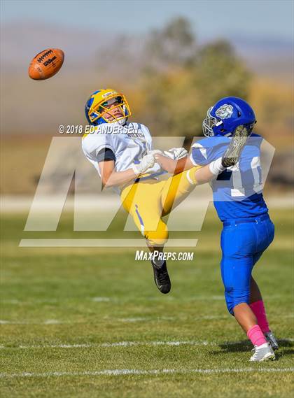 Thumbnail 2 in Coleville @ Smith Valley photogallery.