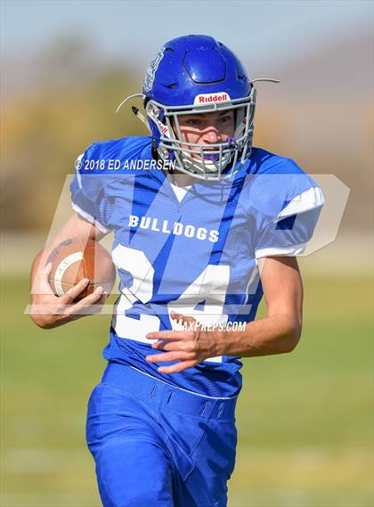 Thumbnail 2 in Coleville @ Smith Valley photogallery.